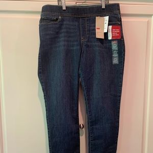Blue jeans, Levi’s, size 12 never worn. Tags on